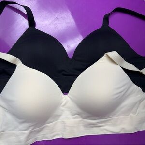 TrueKind Supportive Comfort Wireless Shaping Bras Women's XL Black and Cream Set